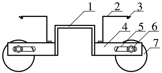 An Eccentric Braking Filament Feeding Device for Forced Internal/External Transfer Composite Spinning