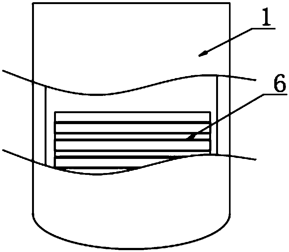 Seawater desalination device and method for ships