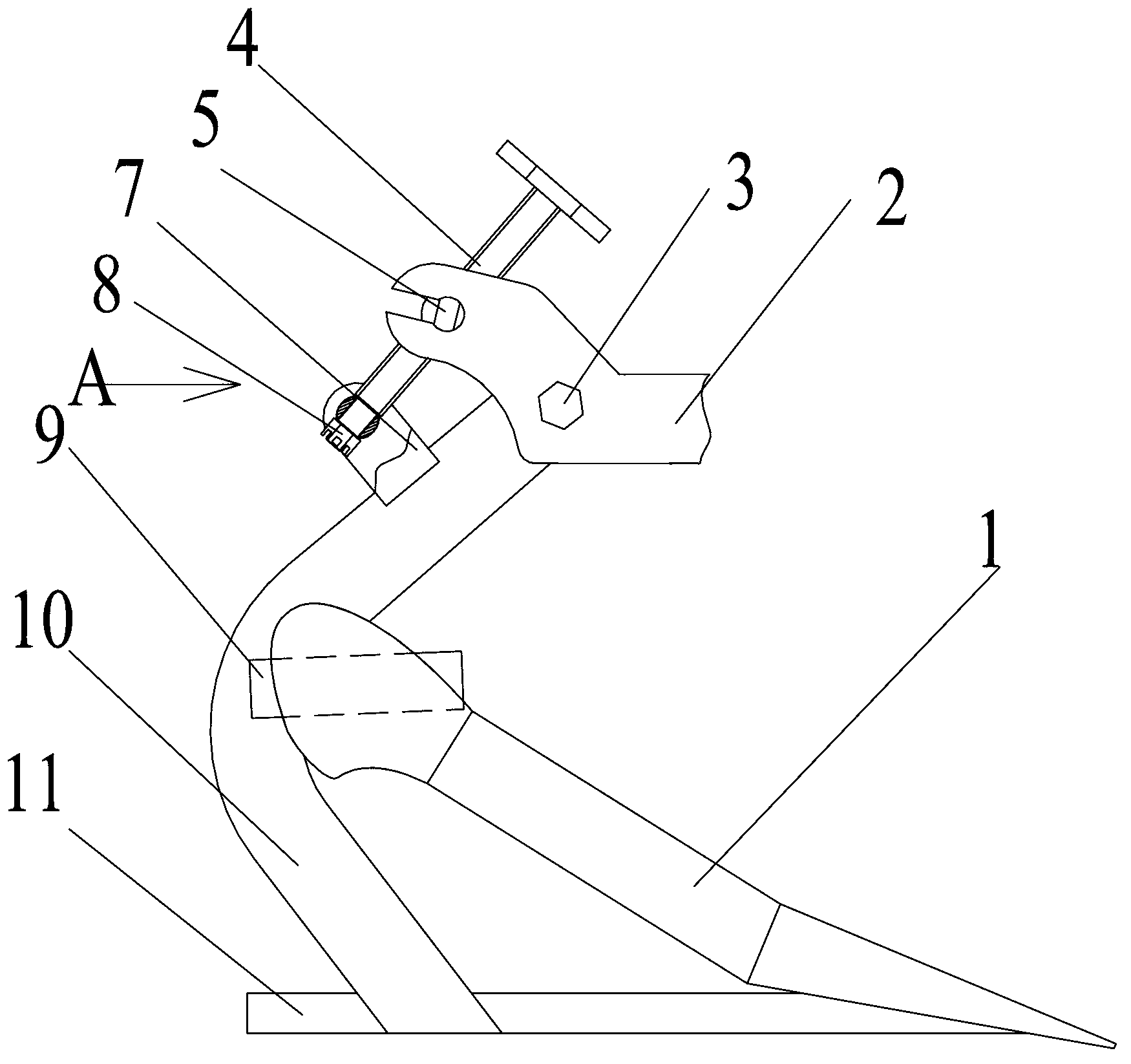 Furrow plough capable of adjusting earth-entering angle