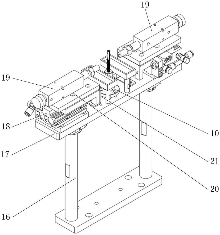 Automatic directional oiling mechanism for screw