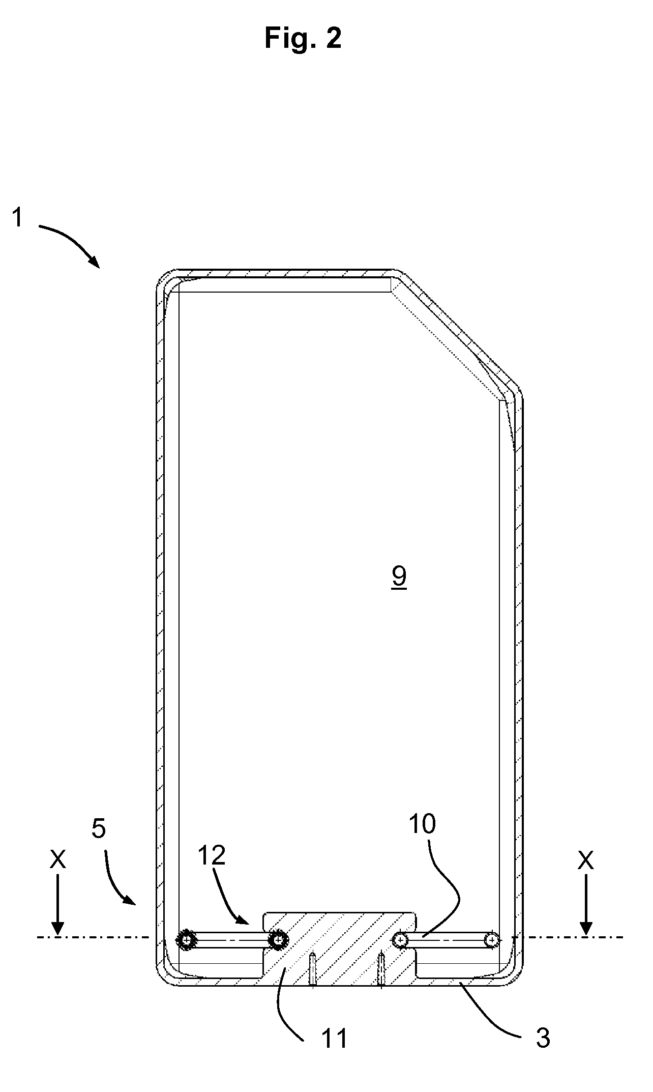 Heatable liquid container made from plastic material and production method therefor