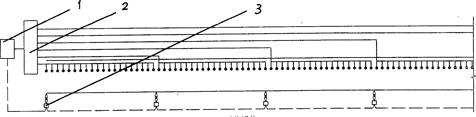 Energy saving device for illuminating vehicle passing through tunnel