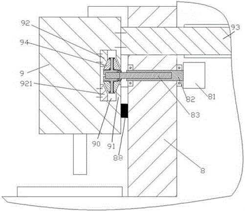 Machining device achieving precise machining and provided with reciprocating motion type machining head