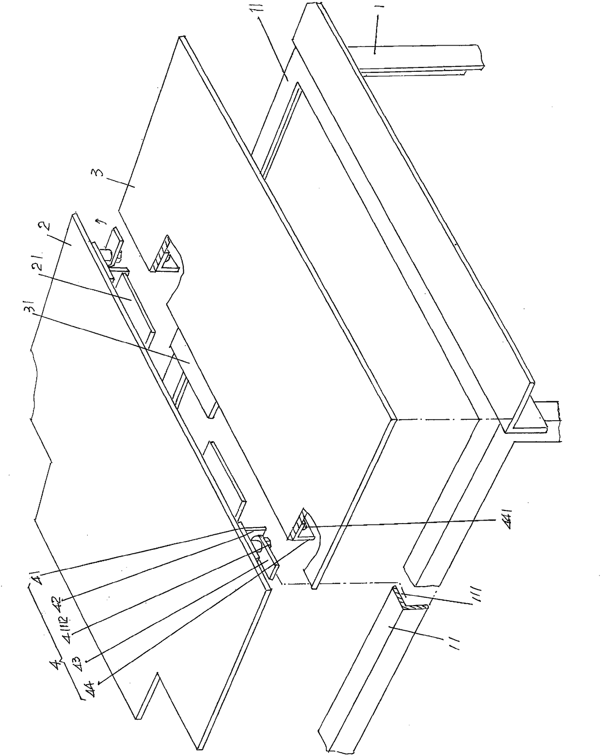 Escalator overturning-preventing floor plate