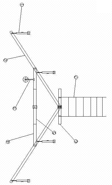 Detachable effort-saving stand for 10 KV concrete pole wiring