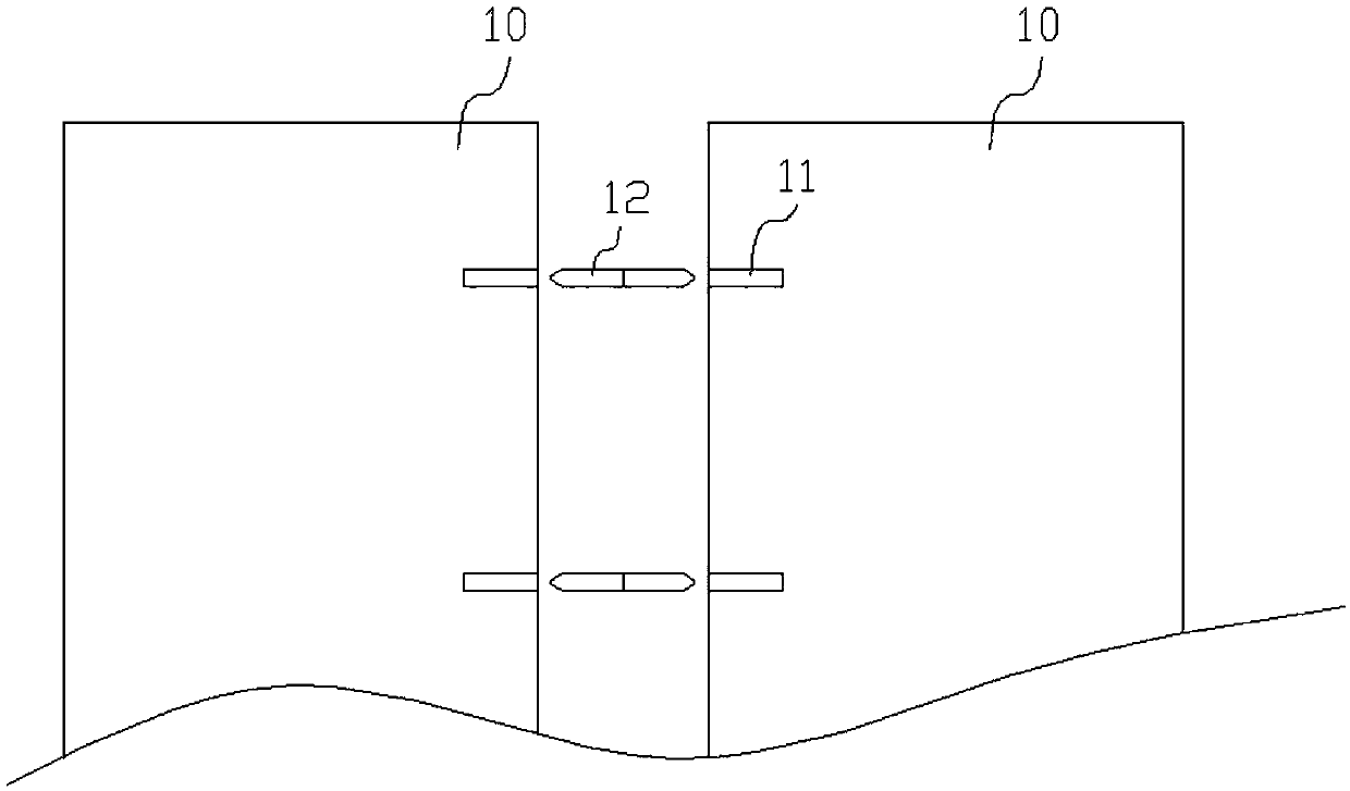 Spliced type large-specification foam aluminum plate and machining method thereof