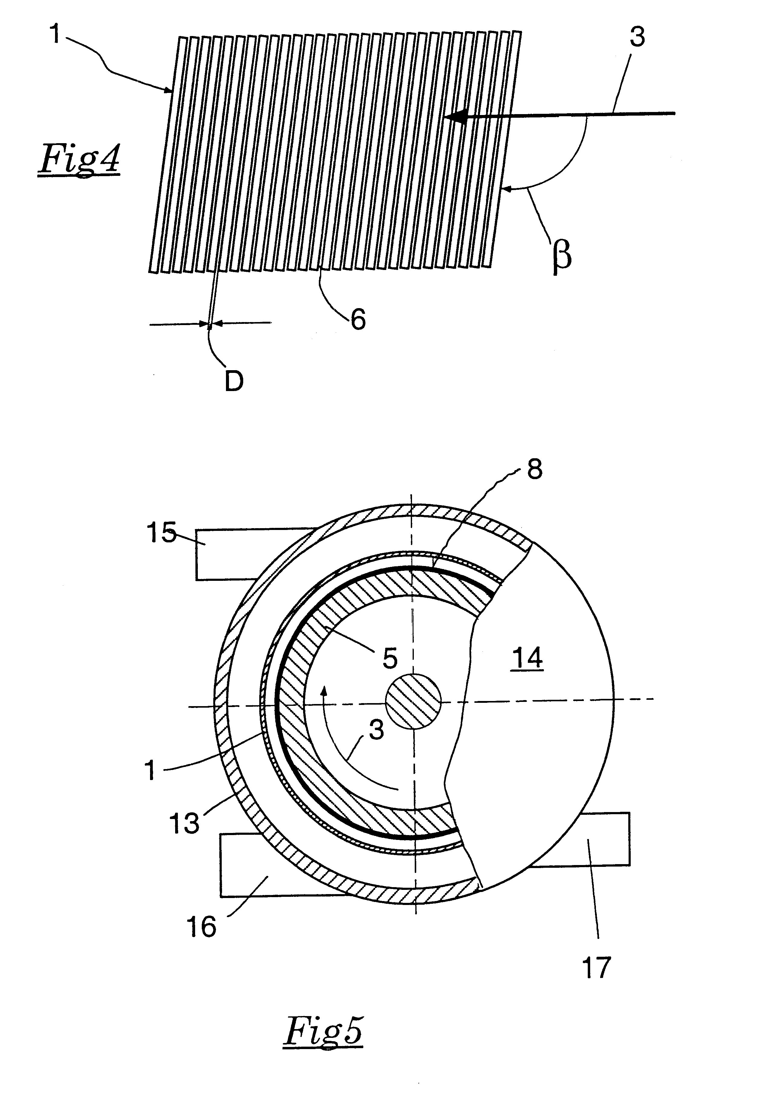 Process and device for fractioning a suspension containing paper fibers