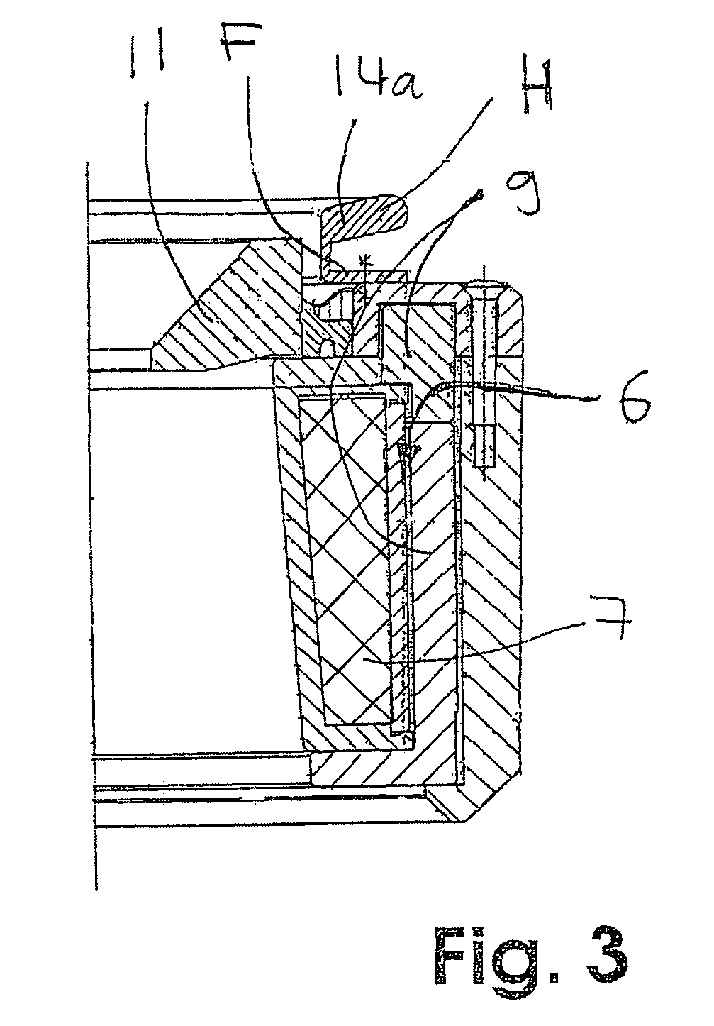 Device for clamping and unclamping a tool through inductive warming of a tool holder