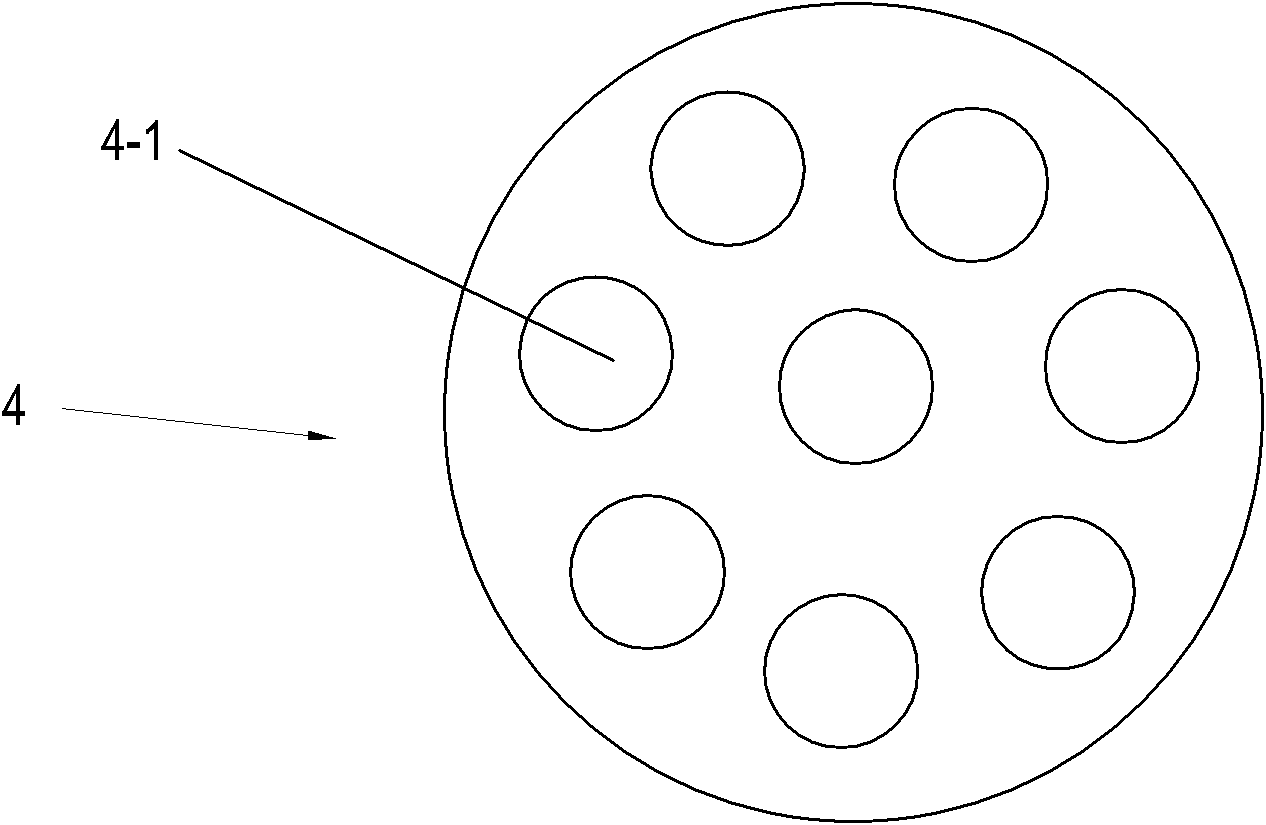 Interactive turbulent flow reaction device