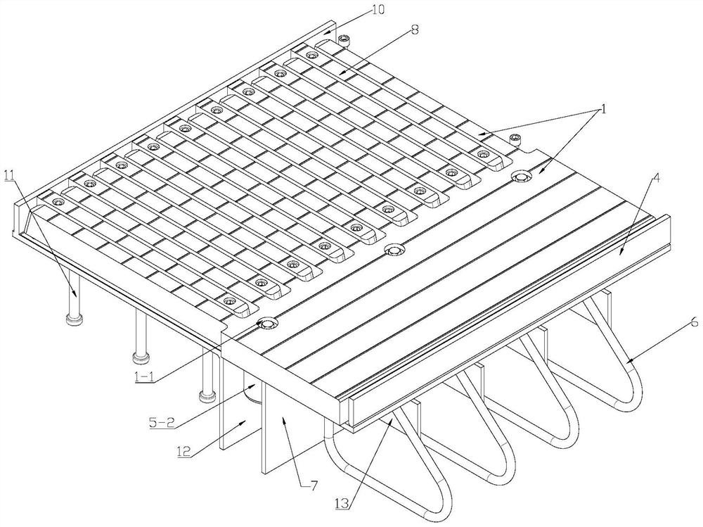 A comb-tooth type multi-directional displacement bridge expansion device