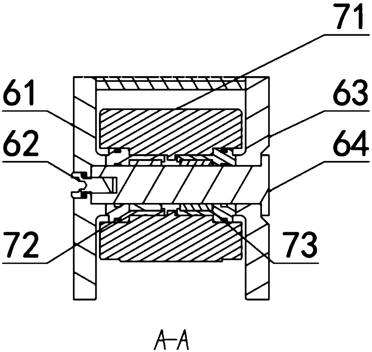 Mechanical arm capable of rotating