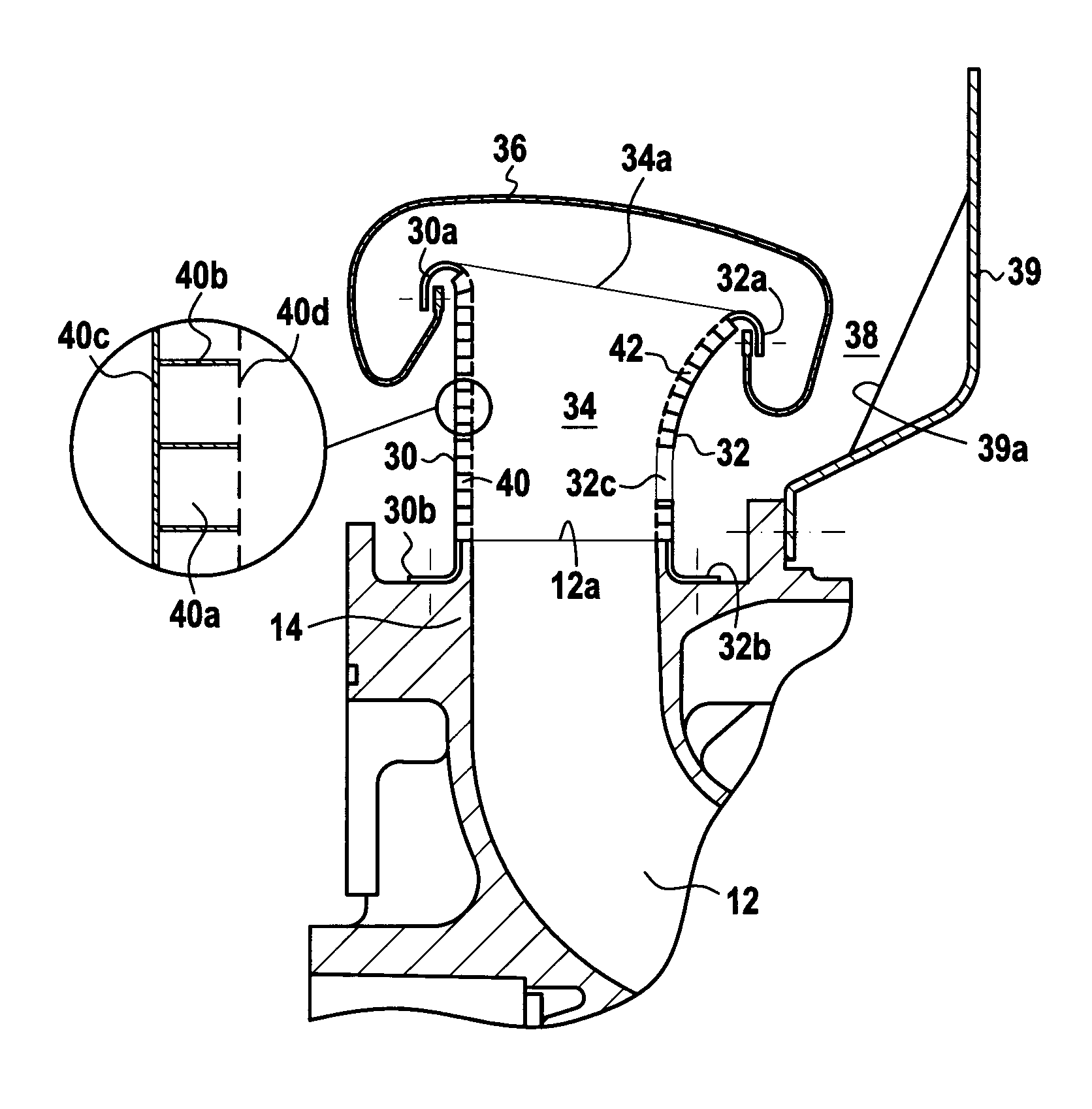 Device for silencing a helicopter gas turbine engine and engine thus obtained