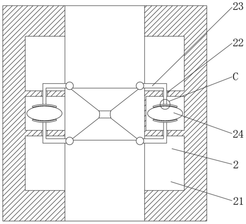 Canned apple quantitative feeding device and feeding method thereof