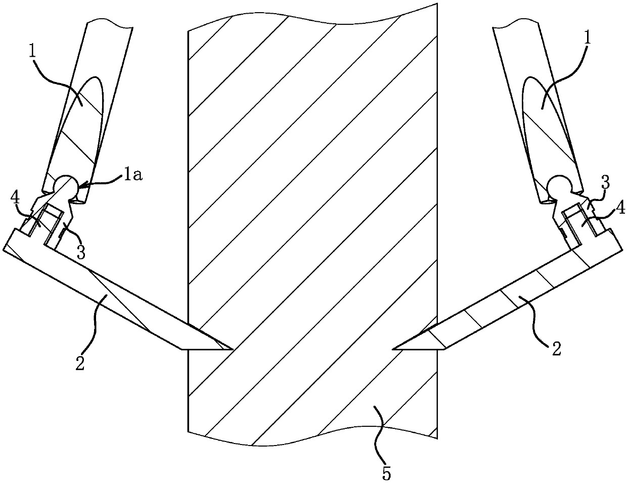 Method for assisting in lumbering by using lifting appliance bracket