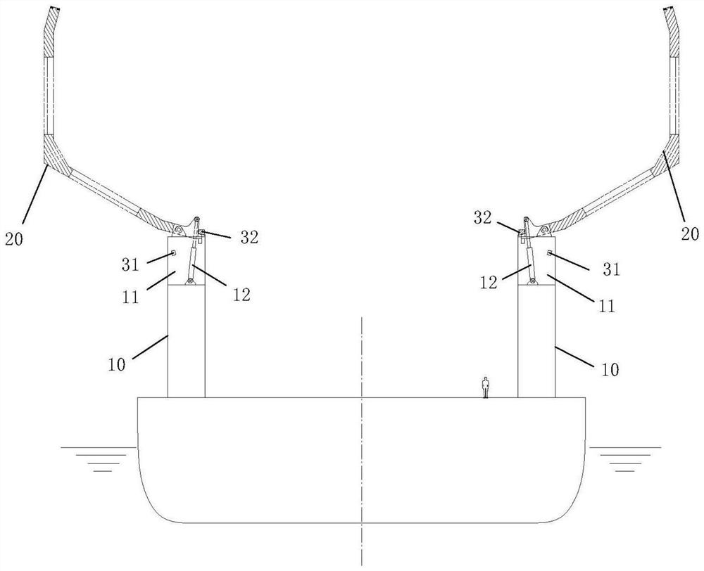 Cargo hold cover for large ship