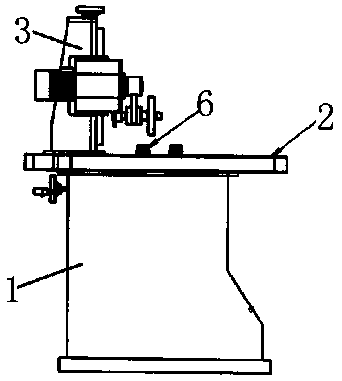 Chamfering machine for bent wood