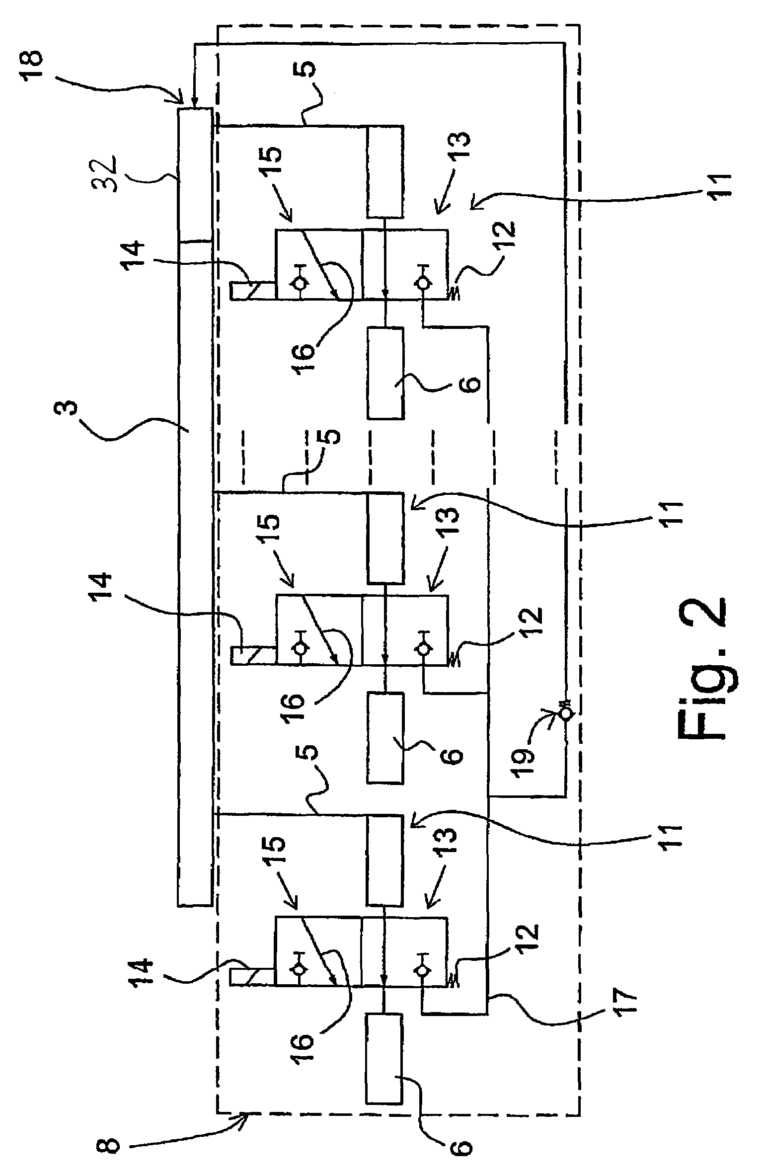 Method and apparatus for lubricating cylinder surface in large diesel engines