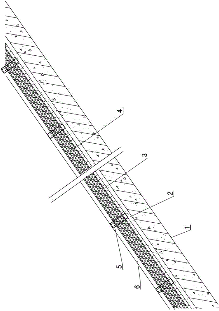 Slope roof installation system and construction method of solar heat collector