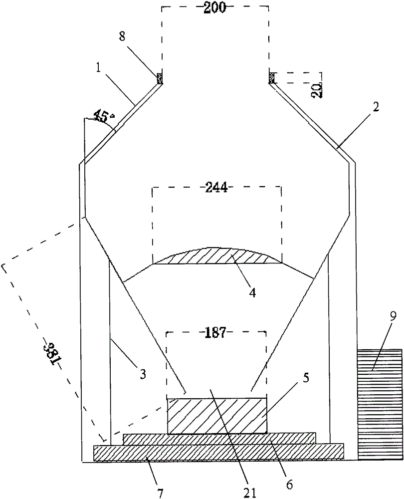 Weighing rain gauge structure suitable for measuring freezing rain precipitation