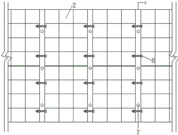 Formwork for pouring concrete structures and pouring construction method