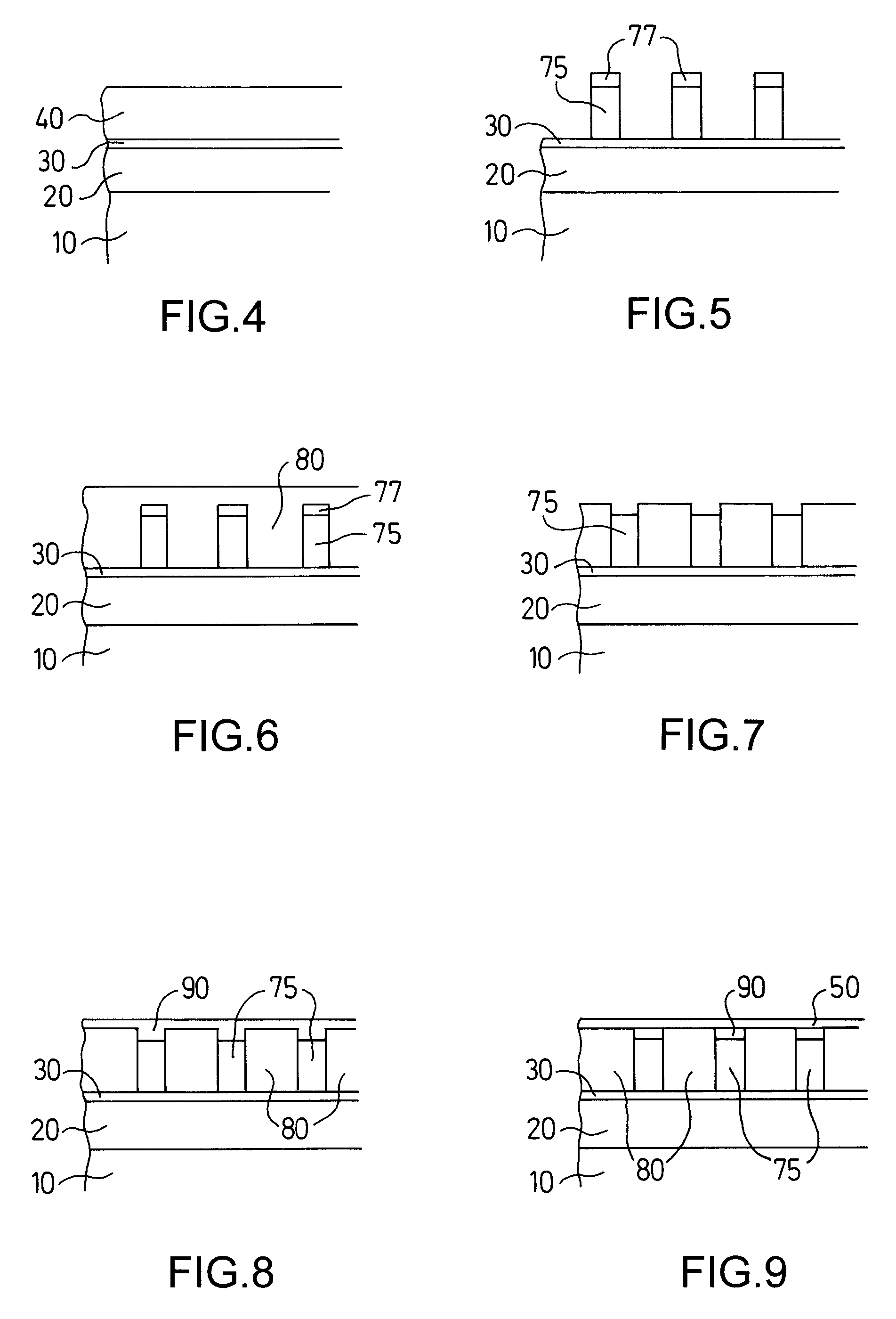 Data memory, writable and readable by microtips, which has a well structure, and manufacturing method