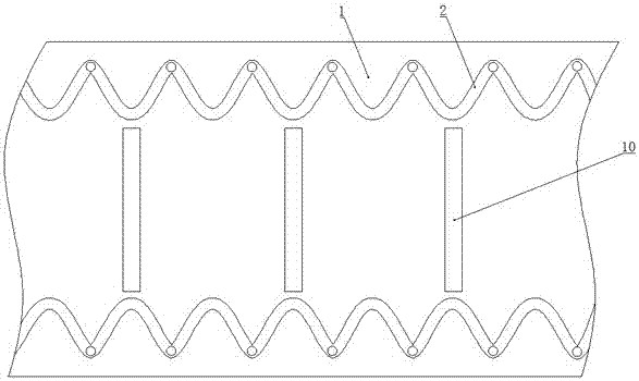 Waveform conveyor belt with flanges