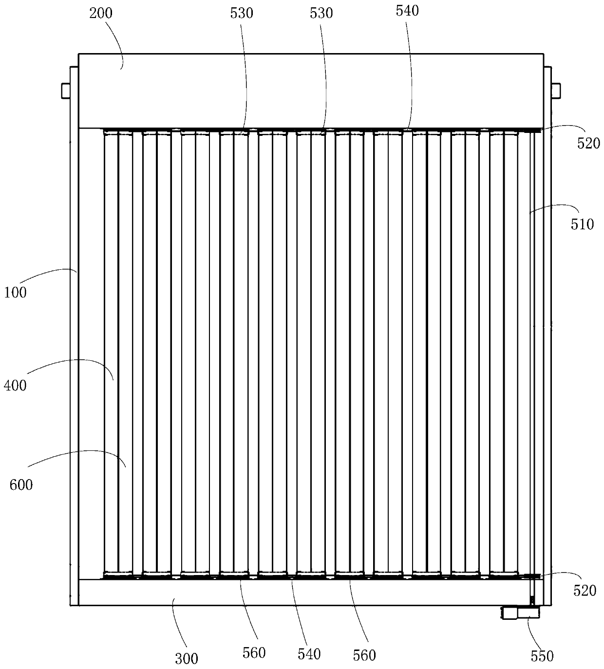 Solar vacuum tube heat collector shading device and solar water heater