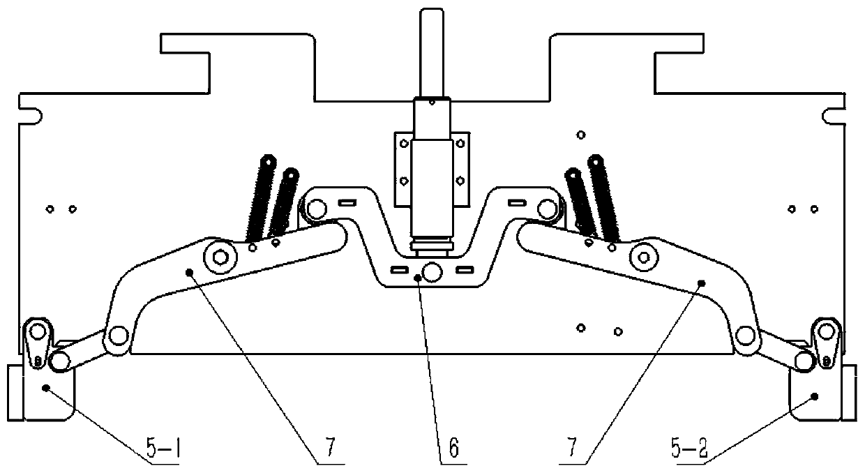 Swing type anti-overturning protection device