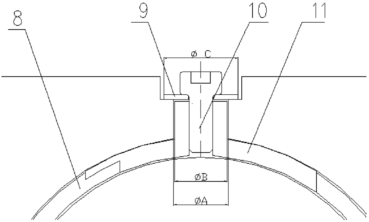 A flow-through contact limiting device in a dynamic connection structure