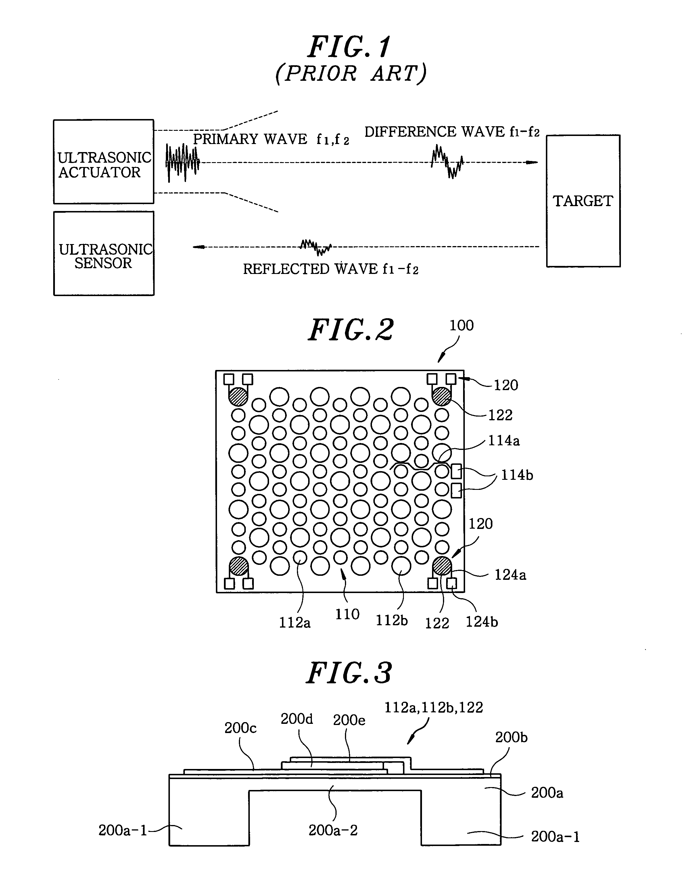 Ultrasonic transducer for ranging measurement with high directionality using parametric transmitting array in air and a method for manufacturing same