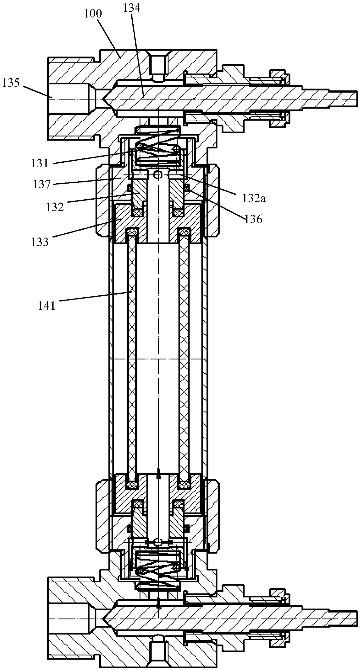 Self-closing liquid level observer with adjustable center distance