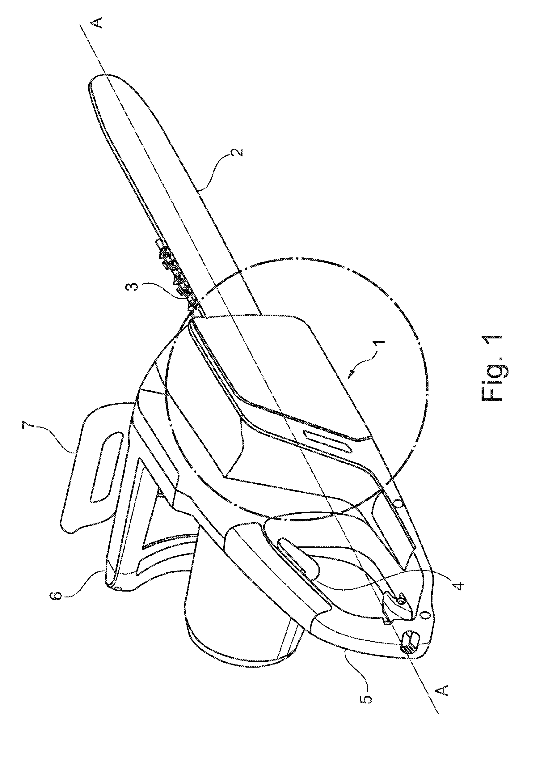 Quick-action chain tensioning device for a chainsaw, and such mechanism and method
