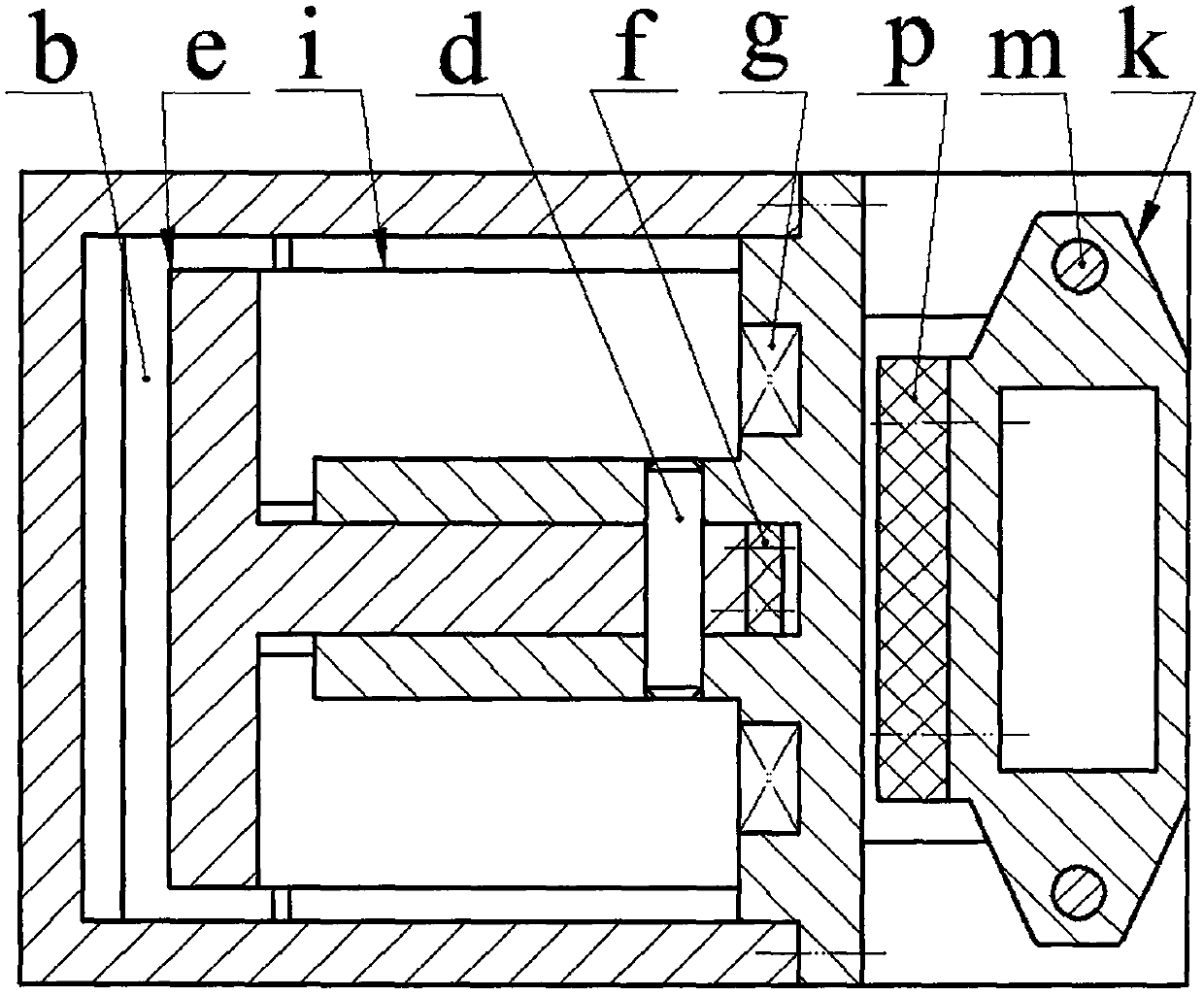 Magnetic coupling step-by-step excitation type fluid energy harvester