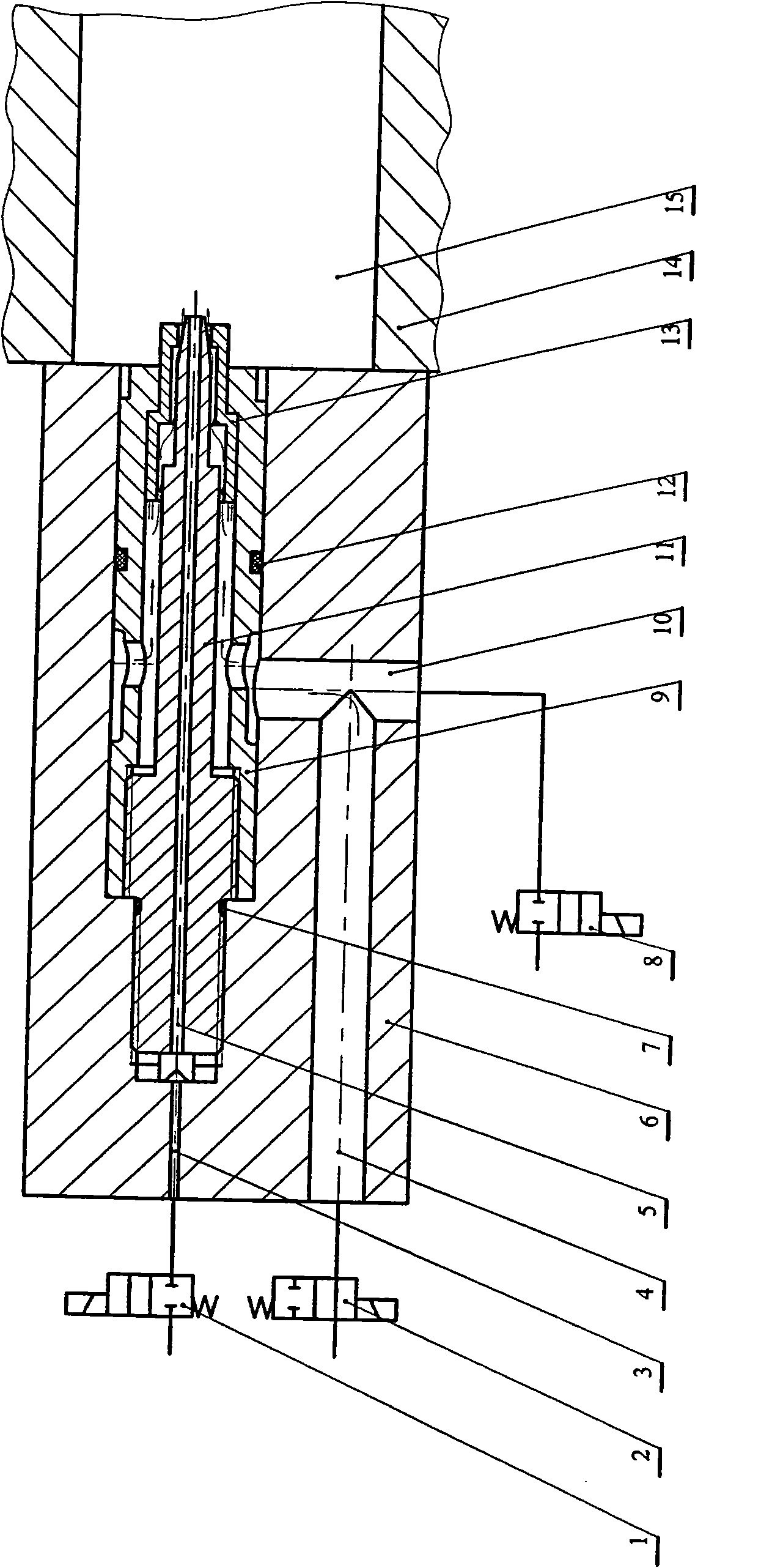Movable core type squirt cut device applied to water-assisted injection molding