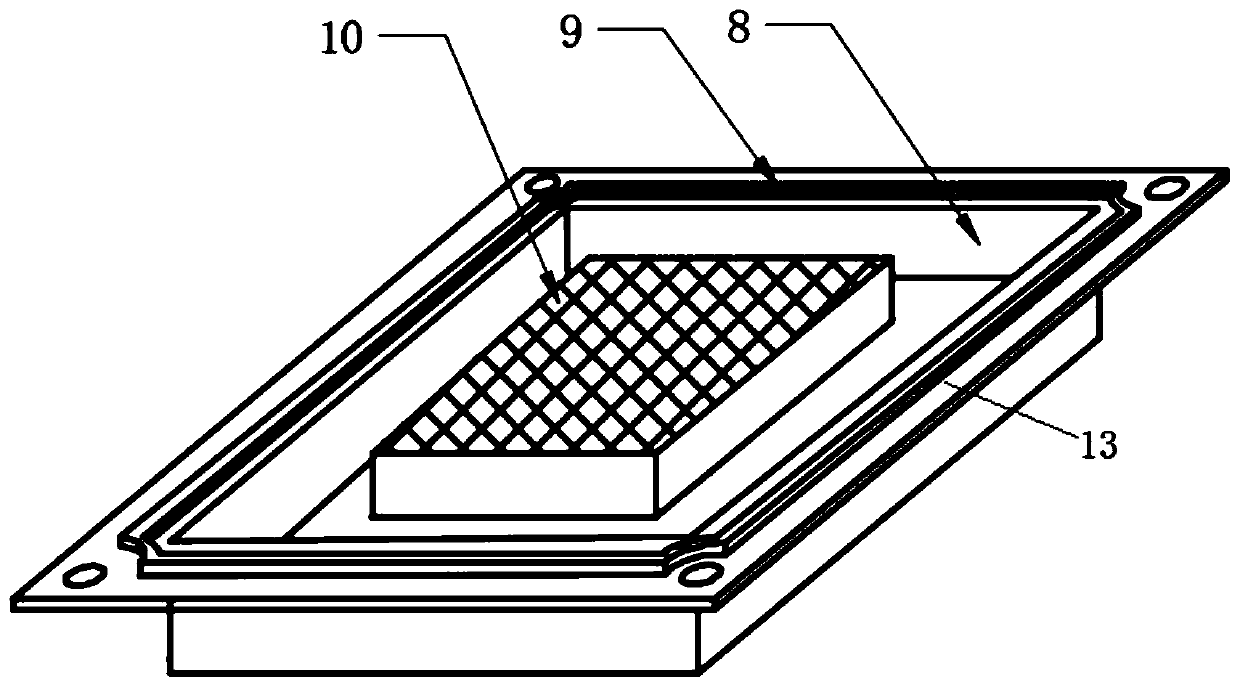 Protective device for fiber grating strain sensor of ocean platform splash zone