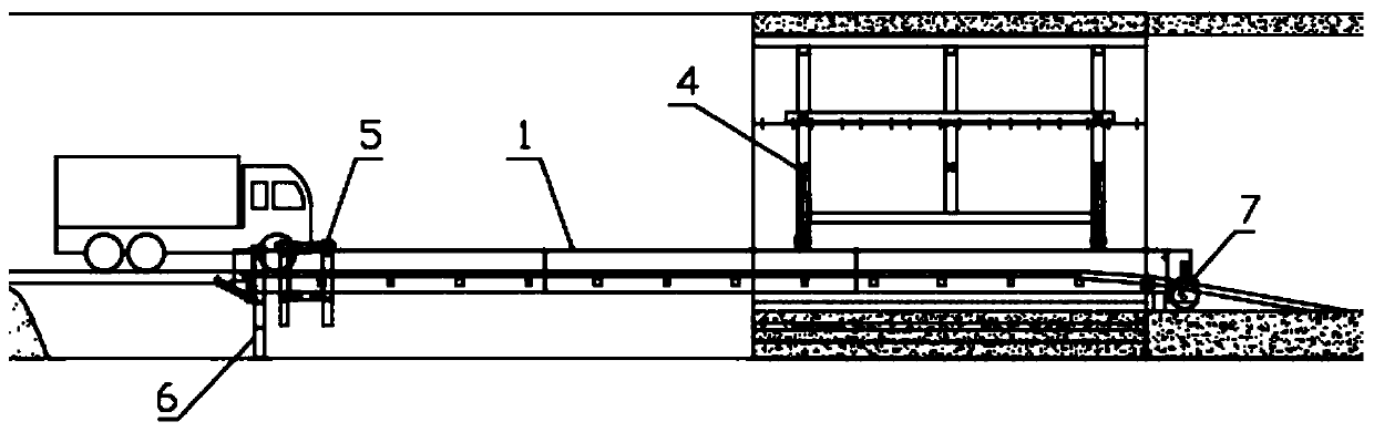 Trestle type lower-opening full-cross-section synchronous construction equipment and construction method thereof
