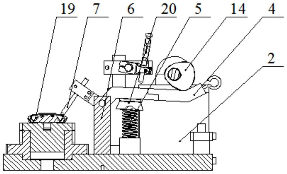 A device for automatic detection of runout of bevel gears in automobiles