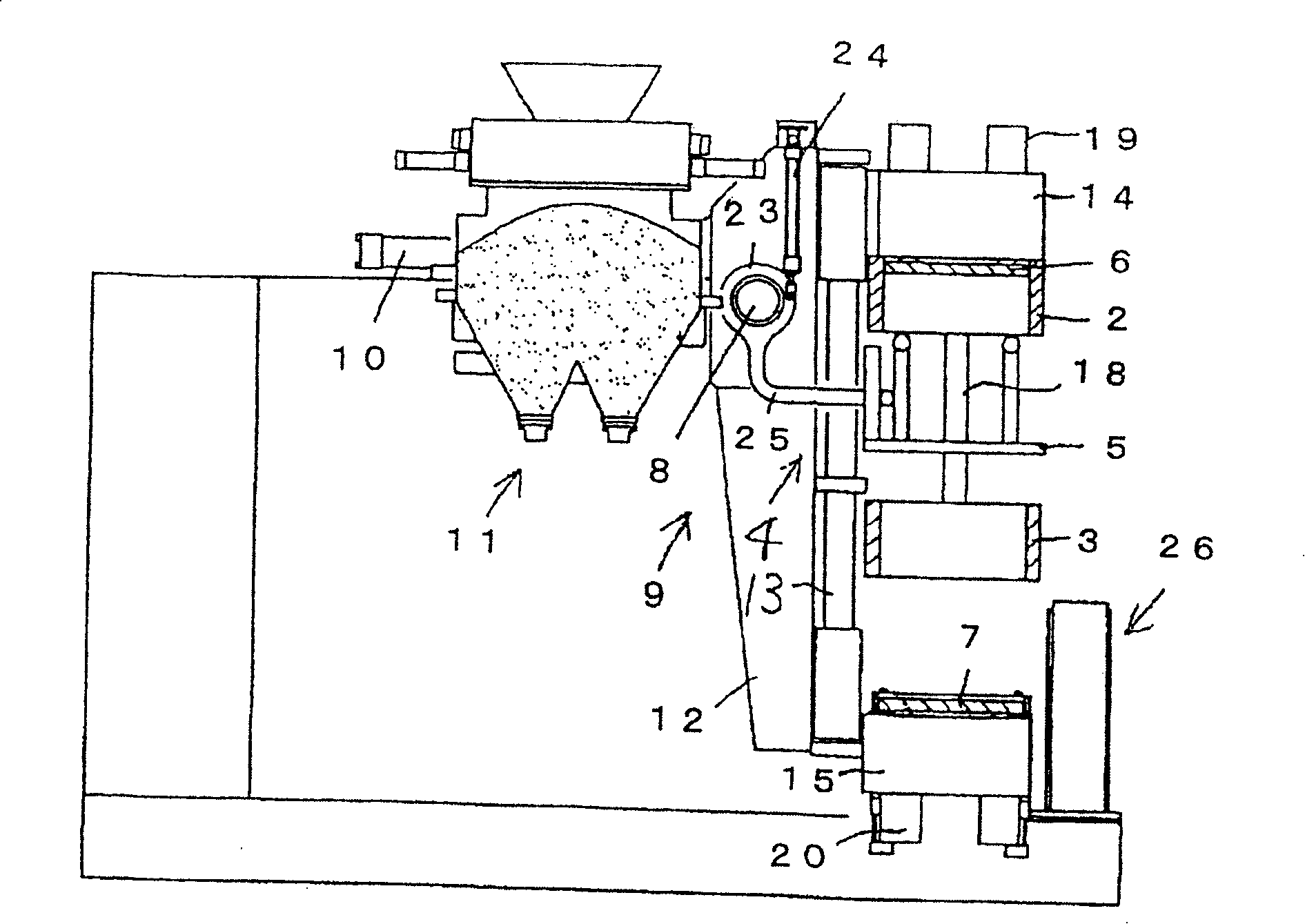 Method of forming molding-flask-less, upper and lower molds and device therefor