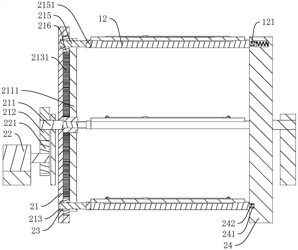 Automatic feeding device for intelligent screen printing machine and feeding method thereof