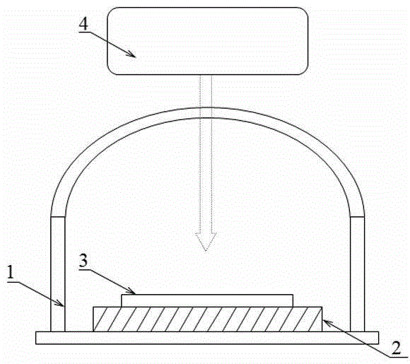 Method and device for preparing uranium surface anti-corrosion protecting layer through atmospheric laser passivation