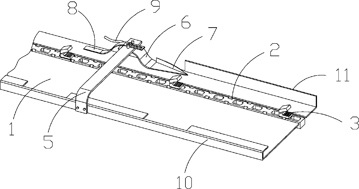 Automatic opening device for envelope cover