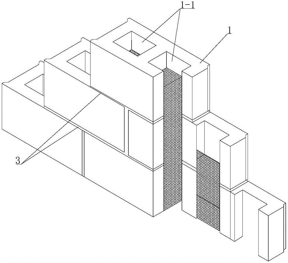 Reinforced masonry wall structure filled with rammed earth and construction method thereof