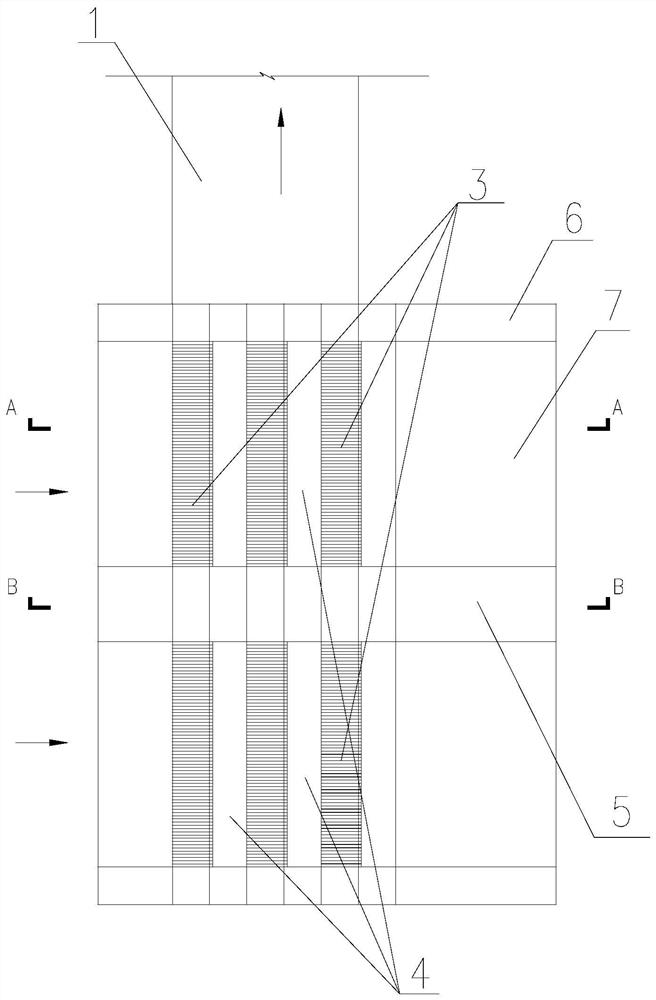 Water taking structure for overloaded stream water-power engineering