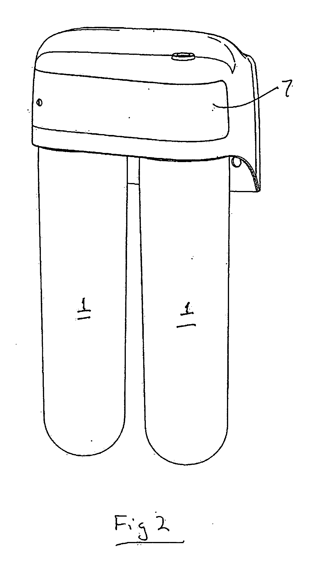 Filter cartridge for use with a filter head assembly