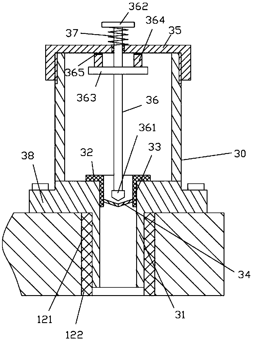 Hide-in-shadow type seasoning placing device with charging mechanism for kitchen utensils