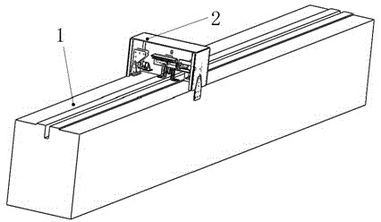 A door cover automatic film cutting device