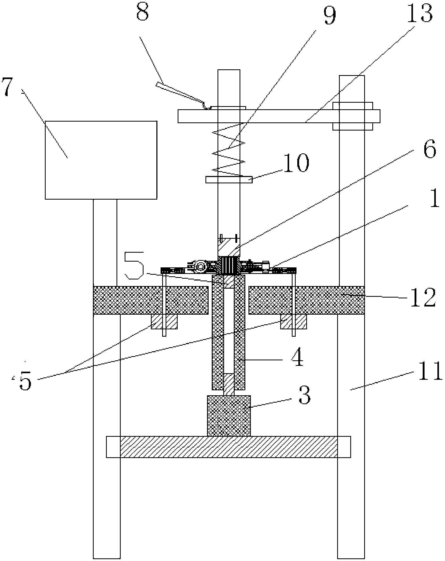 Driven disc hub flatness detector and detecting method thereof