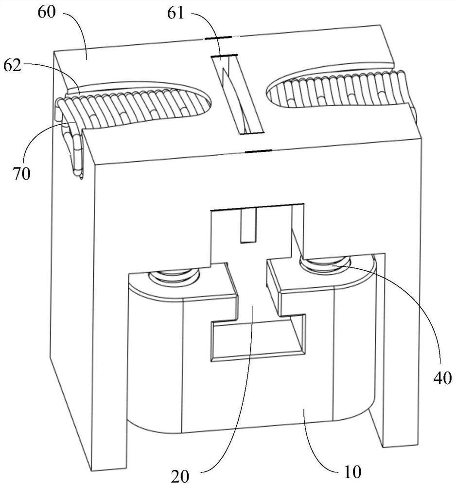 Lossless internally-cutting tool assembly for injection mold