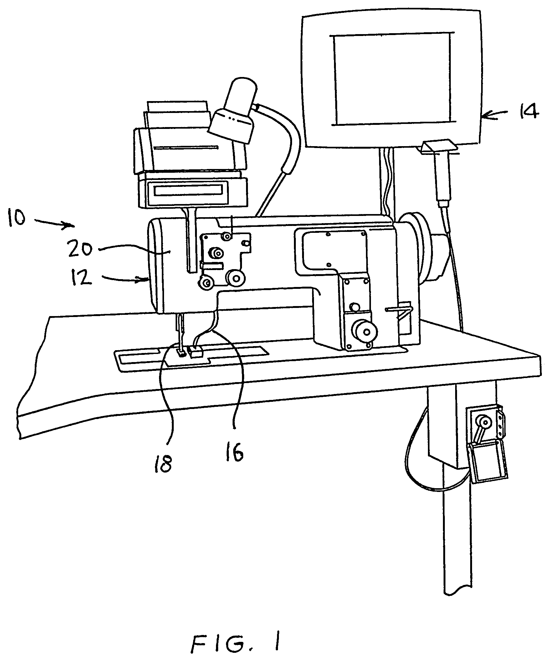Apparatus for monitoring and controlling thread tensioning force in a sewing machine