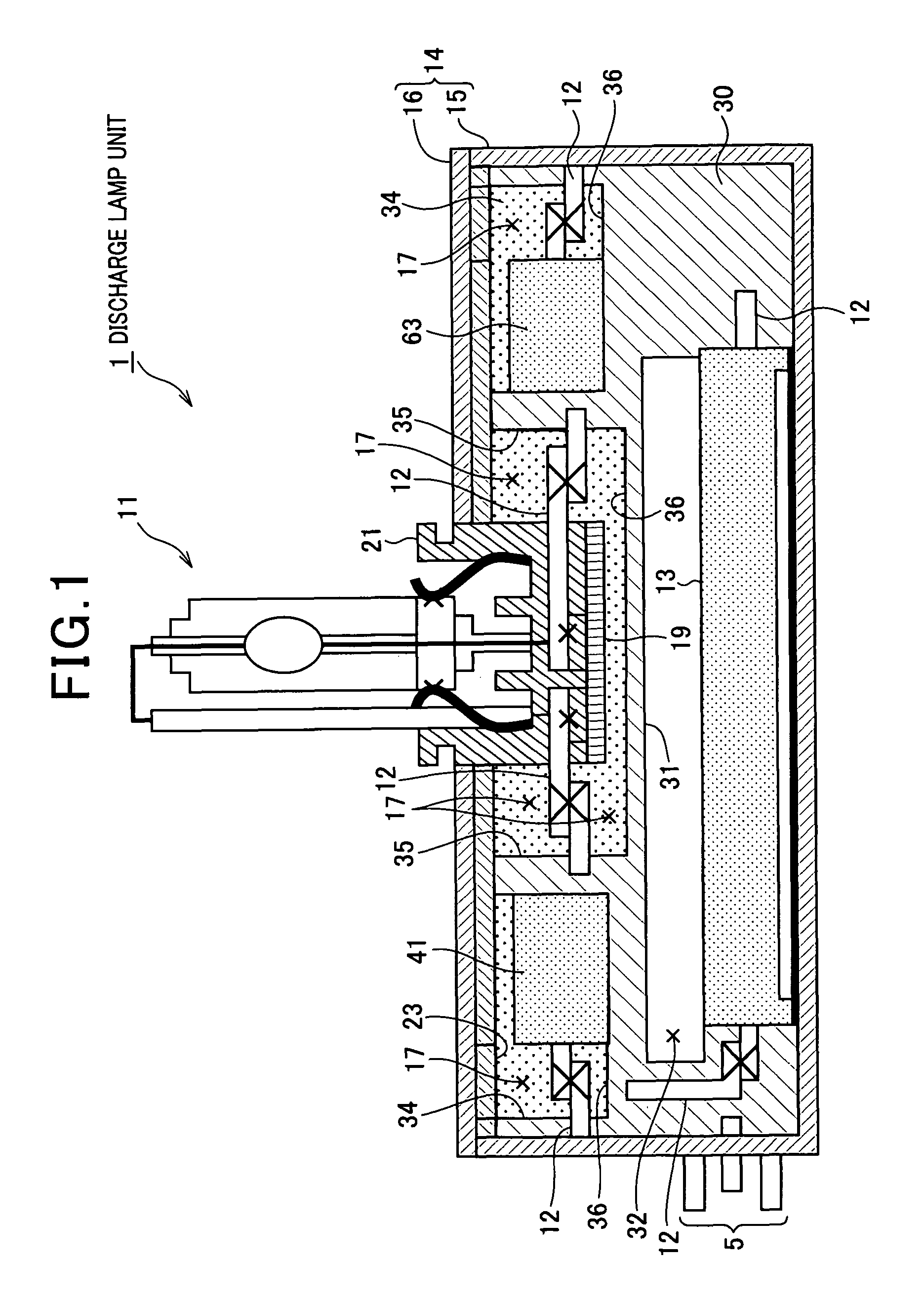 Discharge lamp unit with heat dissipation structure
